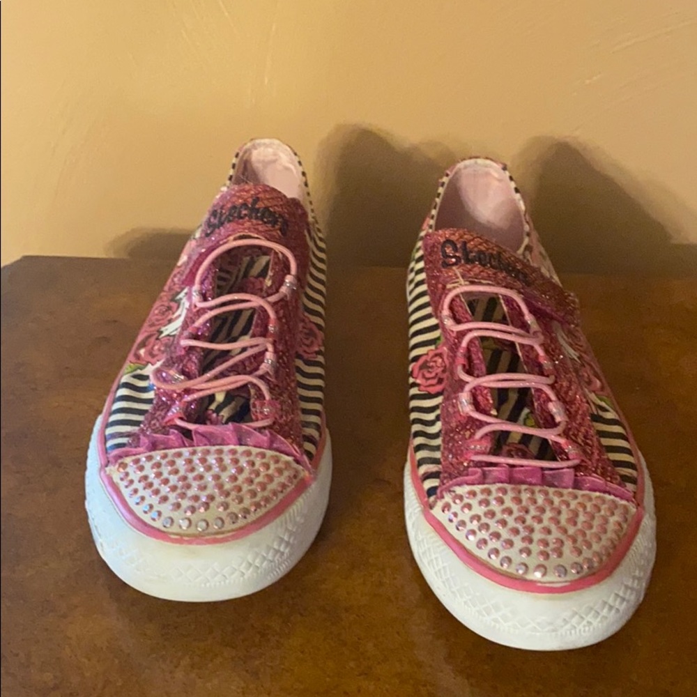 Skechers shoes